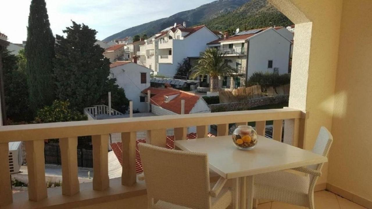 Apartments Lemar - With Parking Bol Exterior photo